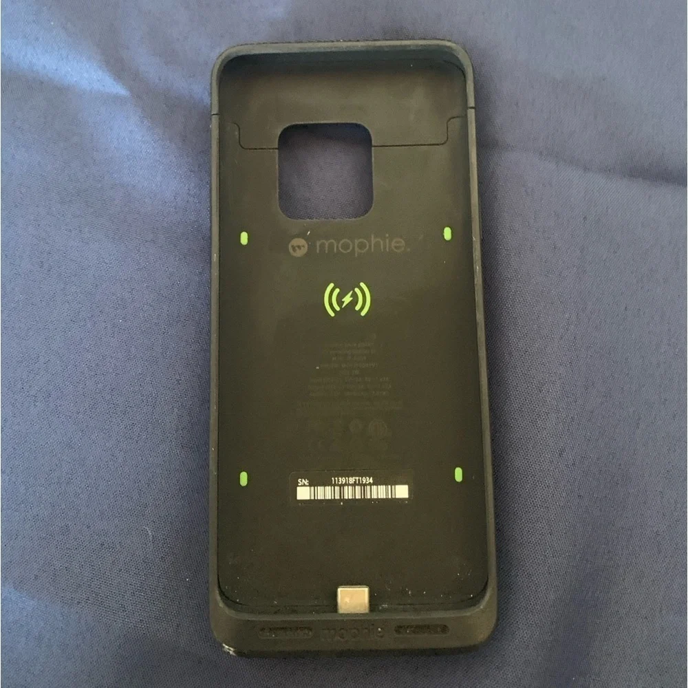 Mophie Galaxy S9 Juice box.